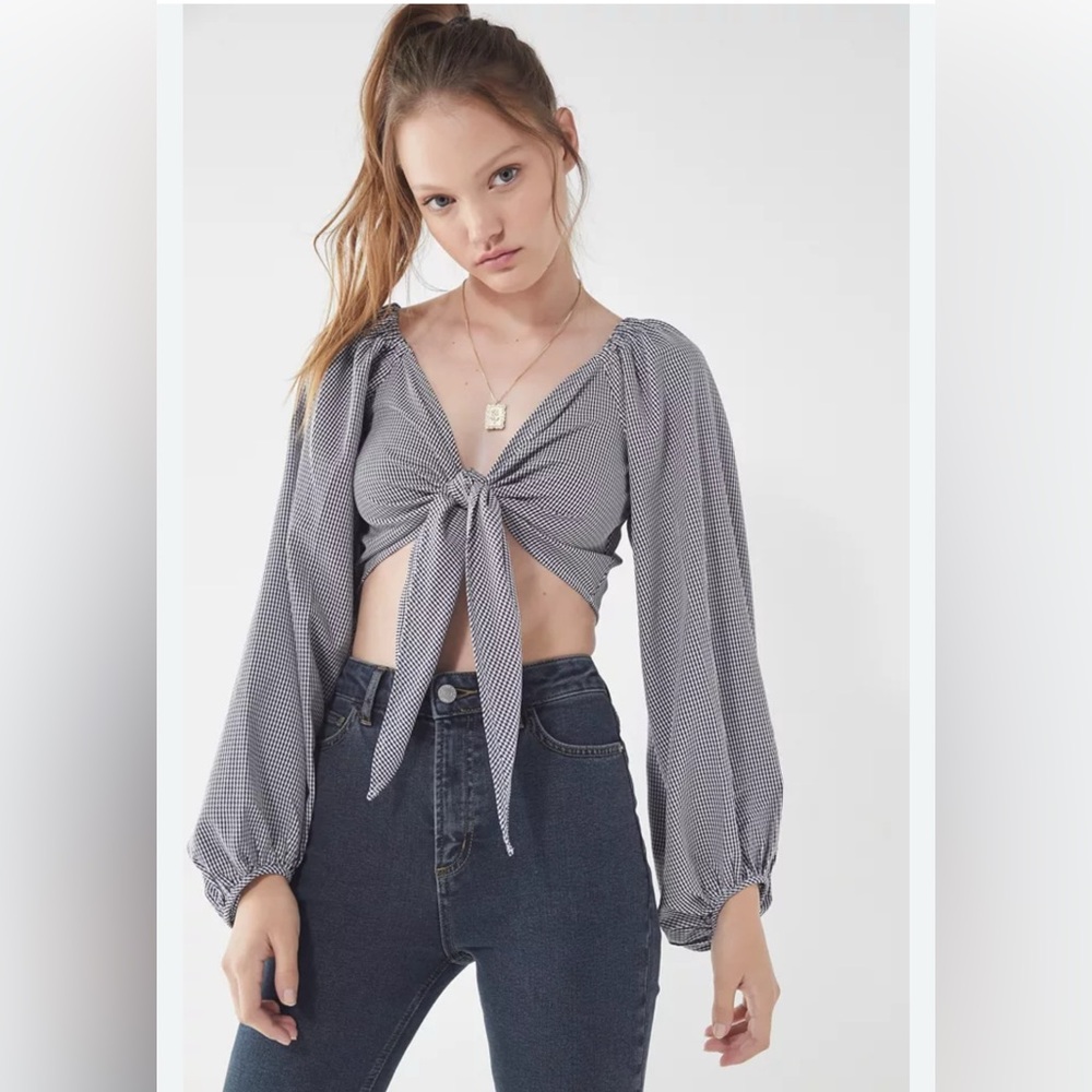🛍️ZARA WRAP AROUND TOP CAN BE WORN DIFFERENT WAYS